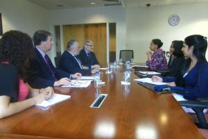 Reunión de trabajo en la Cancillería trinitobaguense 