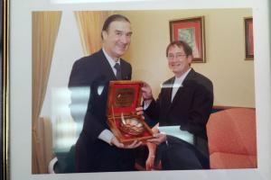 El Embajador argentino con el Presidente del Senado de T&T Senoador Hamel Smith