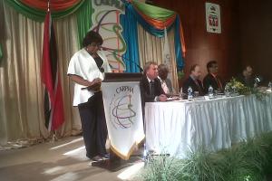 Dra. Etienne. Director de OPS. Ceremonia de Instalación de la Agencia de Salud CARPHA en Puerto España, 