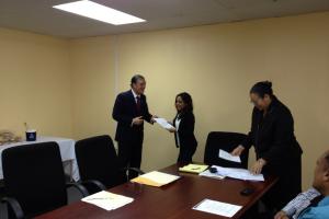 Entrega de Diplomas/Certificados a los funcionarios de T&T luego del Curso realizado por la Farmaceut. ALVAREZ GRAMUGLIA