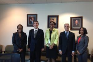 Reunión de trabajo del Ministro Porretti en la Cancillería de Trinidad y Tobago