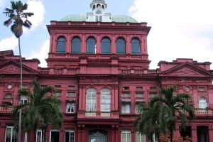 Fotografía Oficial del Parlamento de Trinidad y Tobago "Red House"